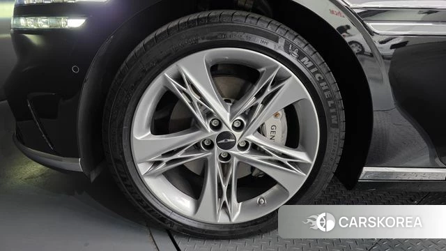 Genesis G90 (RS4) id 4186846 из Кореи 15