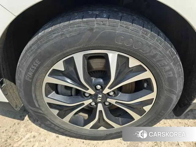 Kia Carnival 4th generation id 3941780 из Кореи 15