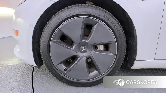 Tesla Model 3 id 3219293 из Кореи 15