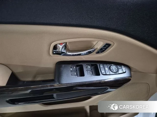 Kia The New Carnival id 3239022 из Кореи 14