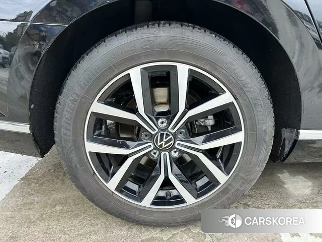Volkswagen Magotan id 4271182 из Китая 17