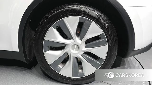 Tesla Model Y id 3805737 из Кореи 15