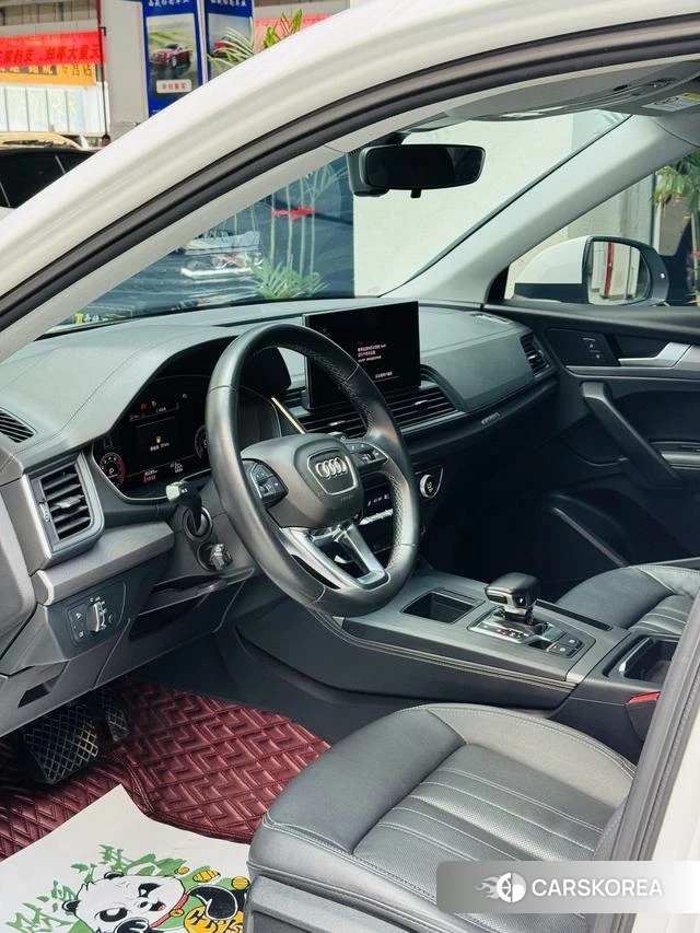 Audi Q5L id 3889112 из Китая 8