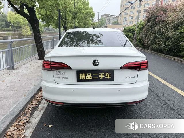 Volkswagen Bora 2022 Белый из Китая, фото 5