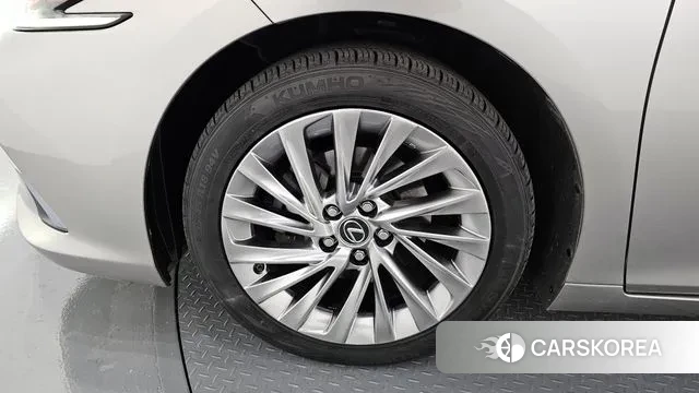 Lexus ES300h 7th generation id 3362552 из Кореи 15