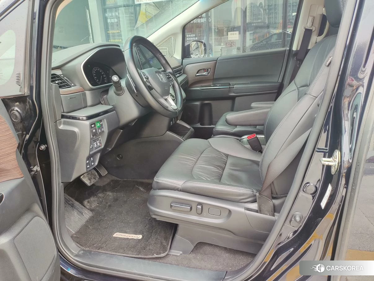 Honda Odyssey 2021 Синий из Китая, фото 5