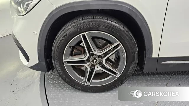 Mercedes-Benz GLA - Class H247 id 3282856 из Кореи 15