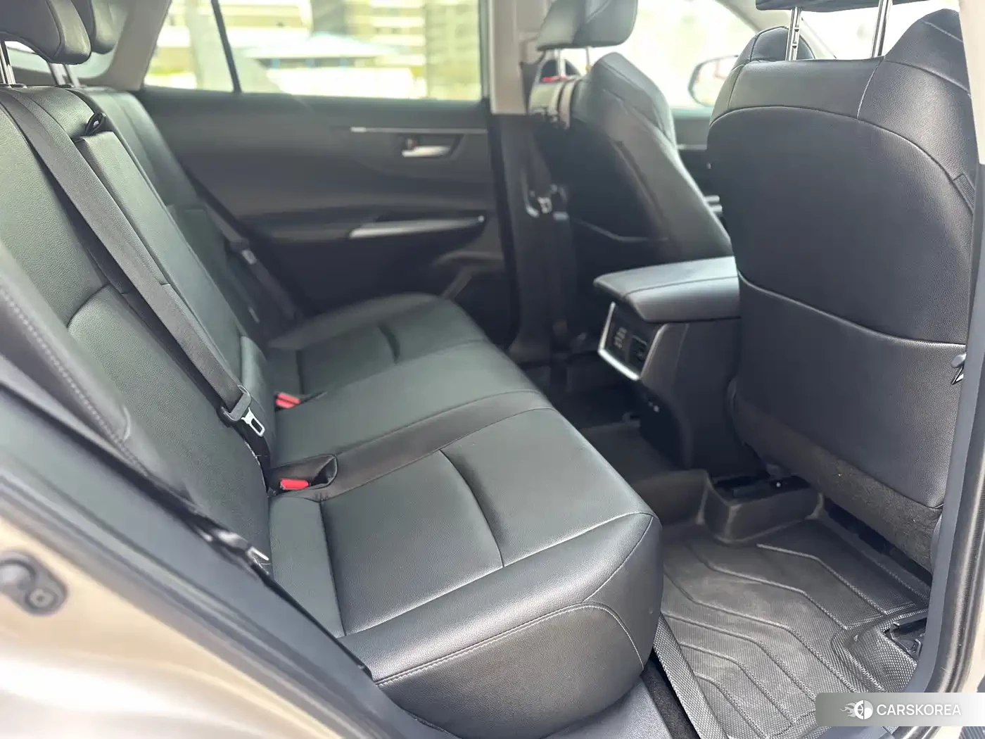 Toyota Venza 2024 Champagne/brown из Китая, фото 5