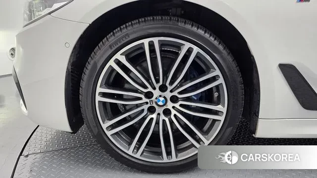 BMW 5 Series (G30) id 3698654 из Кореи 15