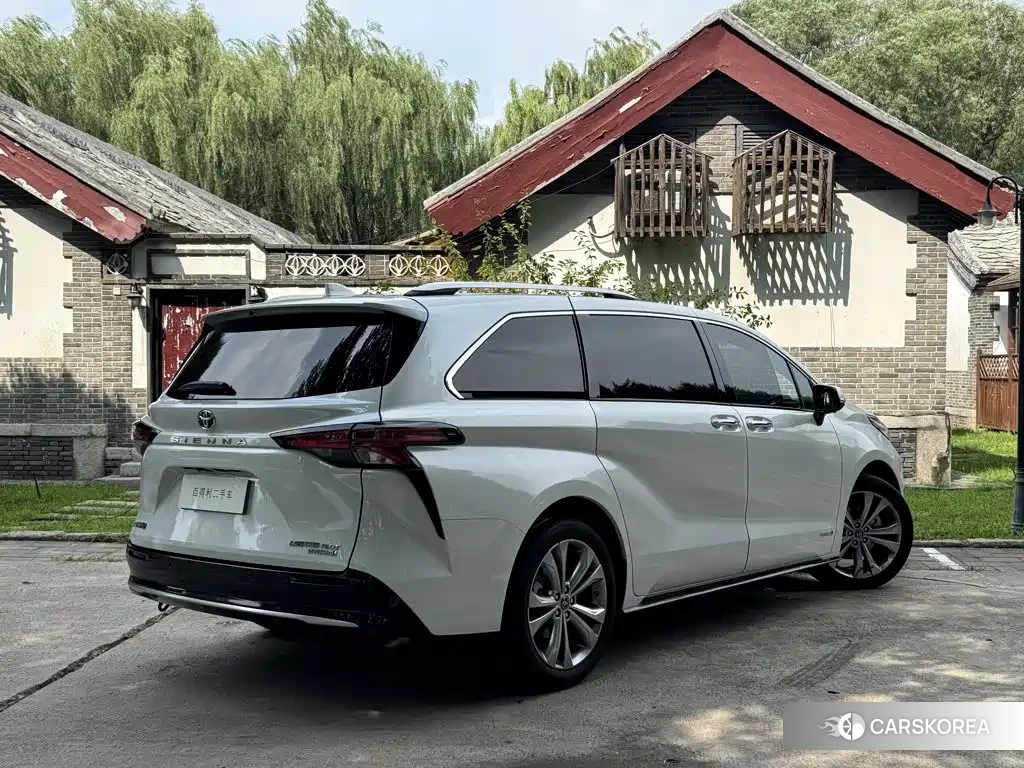 Toyota Sienna id 4654486 из Китая 10