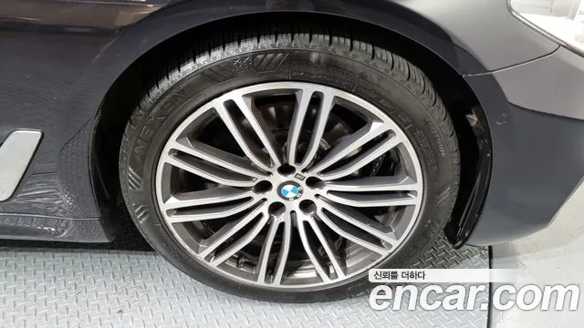 BMW 5 Series (G30) id 2510663 из Кореи 15