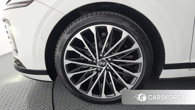 Hyundai Grandeur Hybrid (GN7) id 4248759 из Кореи 33