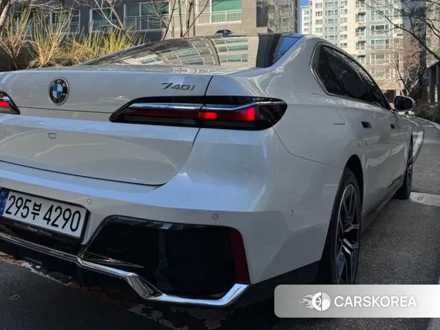 BMW 7 Series (G70) id 3502415 из Кореи 15