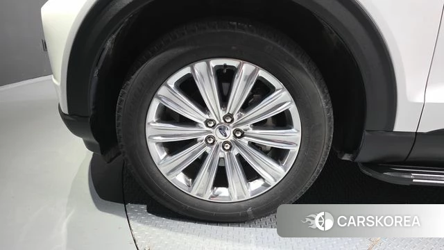 Ford Explorer 6th Generation id 4250238 из Кореи 27