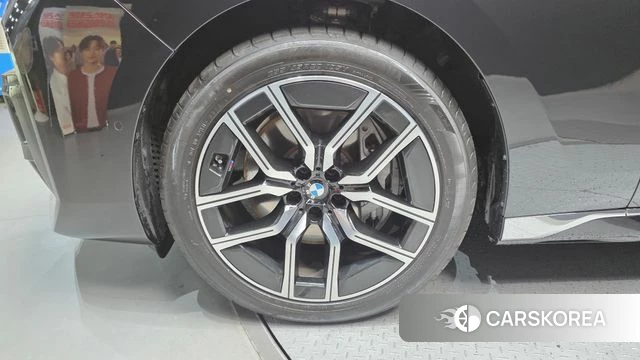 BMW 7 Series (G70) id 4400272 из Кореи 25