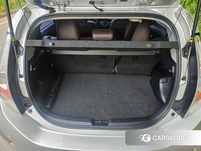 Toyota Prius C 2018 Серебряный из Кореи, фото 6