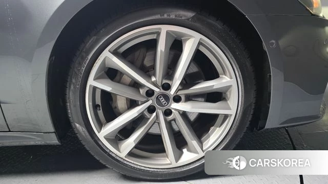 Audi A7 (4K) id 4609817 из Кореи 33