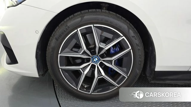 BMW i5 (G60) id 4413784 из Кореи 15