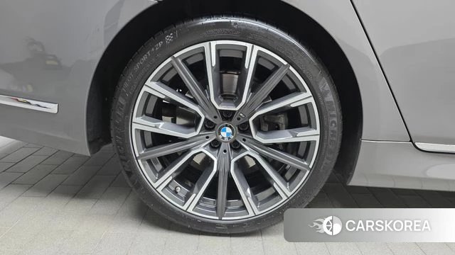 BMW 7 Series (G11) id 4323852 из Кореи 28
