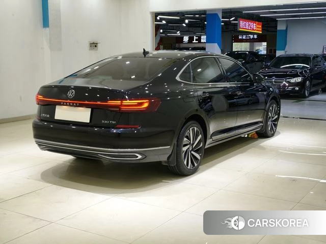 Volkswagen Passat id 4276955 из Китая 9