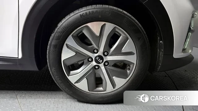 Kia Niro EV id 3510043 из Кореи 15