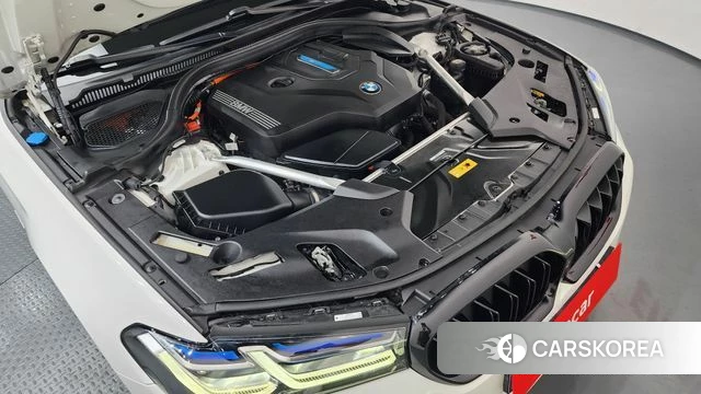 BMW 5 Series (G30) id 3812726 из Кореи 15