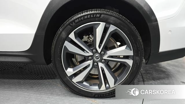 Volvo V60 Cross-Country 2nd Generation id 3819637 из Кореи 15