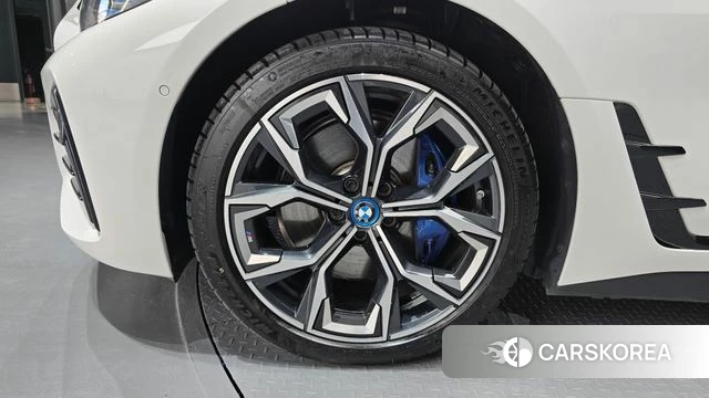 BMW i4 id 4904609 из Кореи 31
