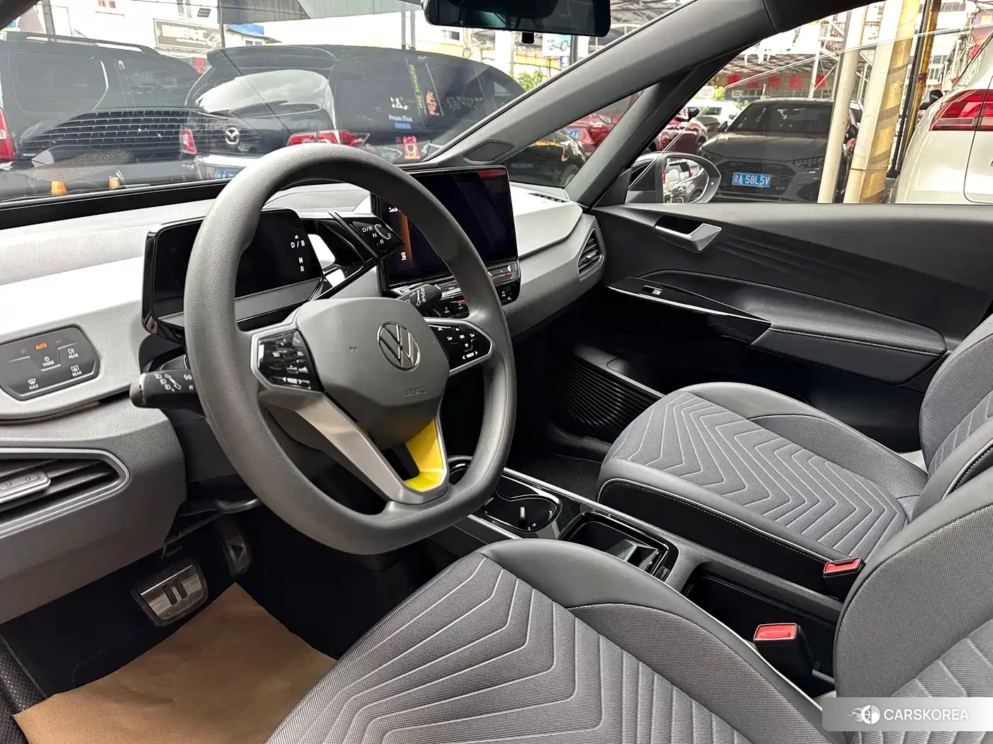 Volkswagen ID.3 2023 Silver/gray из Китая, фото 6