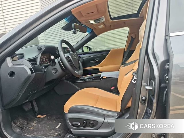 Lexus ES id 4400026 из Китая 9