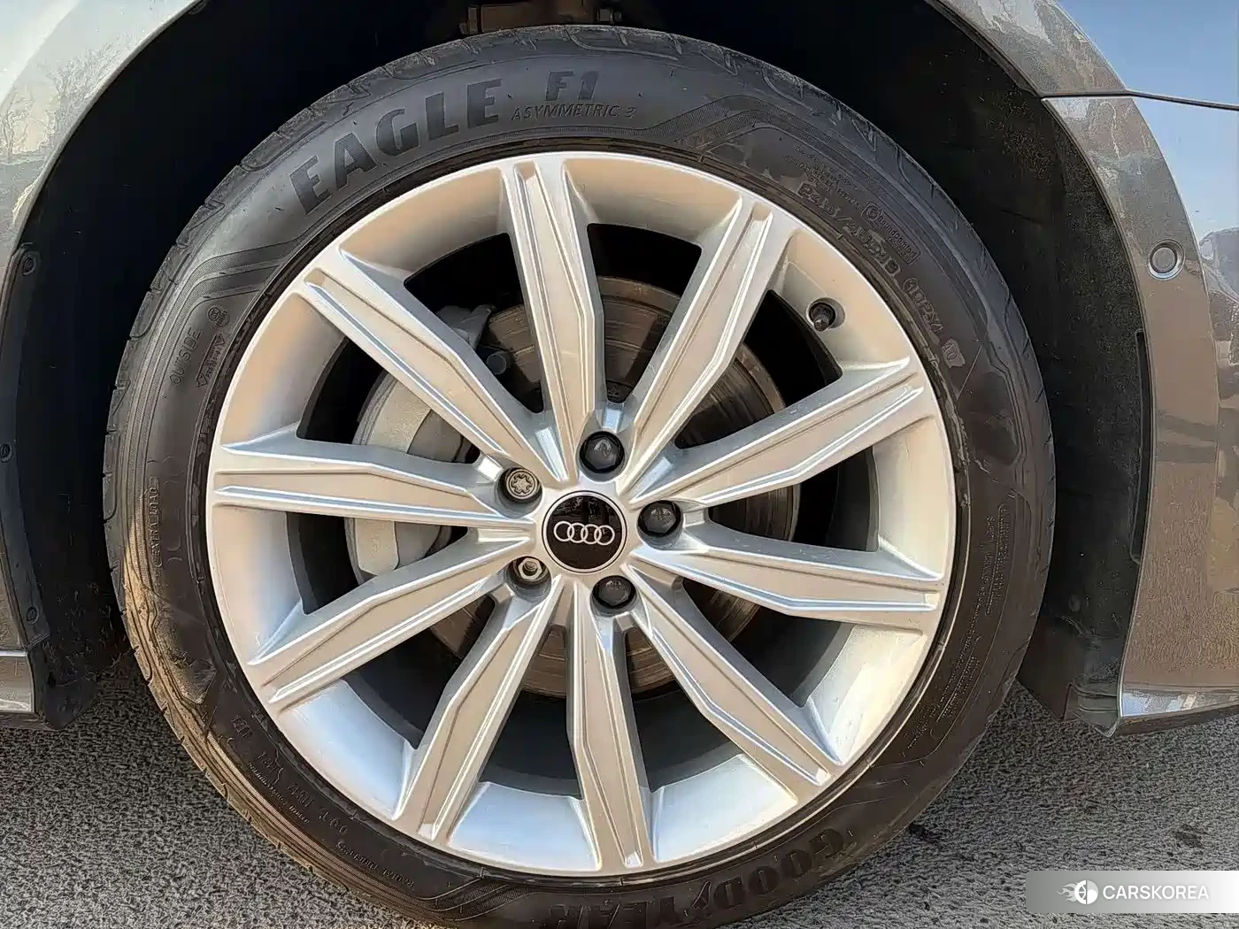 Audi A6L id 4548186 из Китая 8