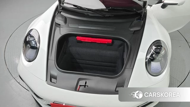 Porsche 911(992) id 4691828 из Кореи 25