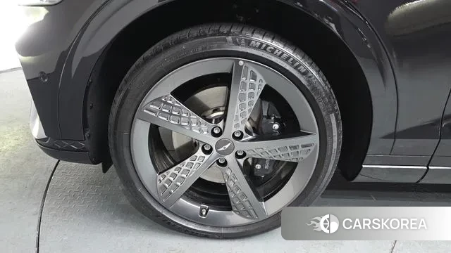 Genesis GV70 id 3676117 из Кореи 15