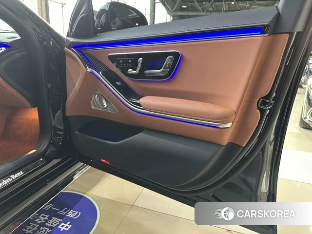Mercedes-Benz S-class id 4329139 из Китая 18