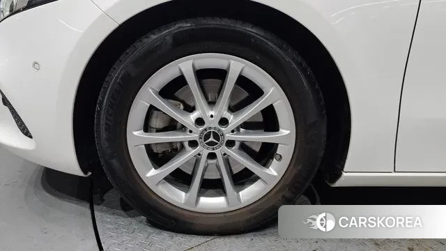 Mercedes-Benz A-Class W177 id 3680908 из Кореи 15