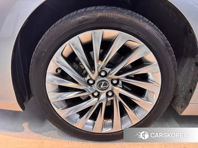 Lexus ES300h 7th generation id 3410906 из Кореи 15