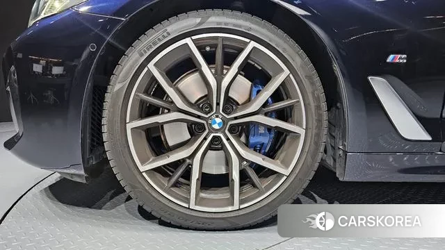 BMW 5 Series (G30) id 3197426 из Кореи 15