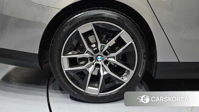 BMW 5 Series (G60) id 4400264 из Кореи 15