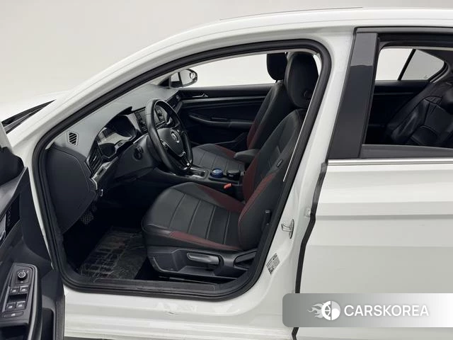 Volkswagen Bora id 4253597 из Китая 23