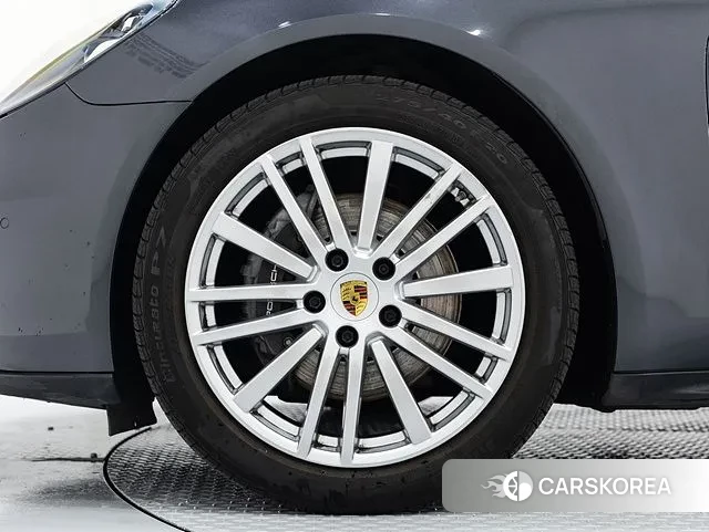 Porsche Panamera (971) id 3018939 из Кореи 14
