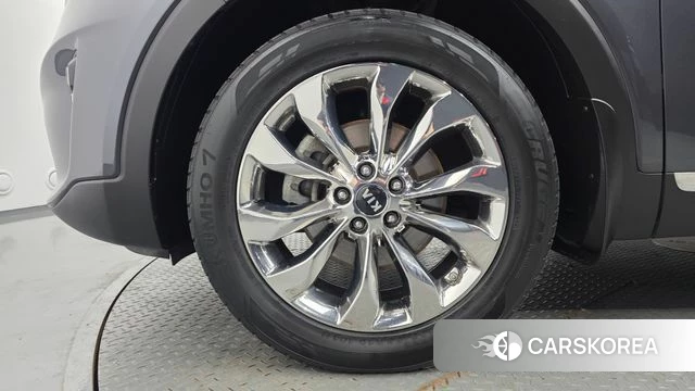 Kia The New Sorento id 4417460 из Кореи 25