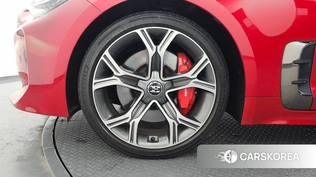 Kia Stinger id 3807706 из Кореи 15