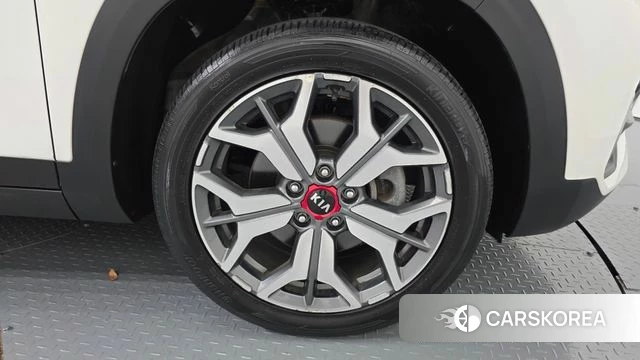 Kia Seltos id 4471218 из Кореи 27