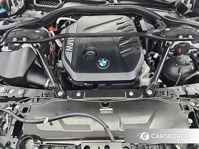 BMW 7 Series (G70) id 3241157 из Кореи 5