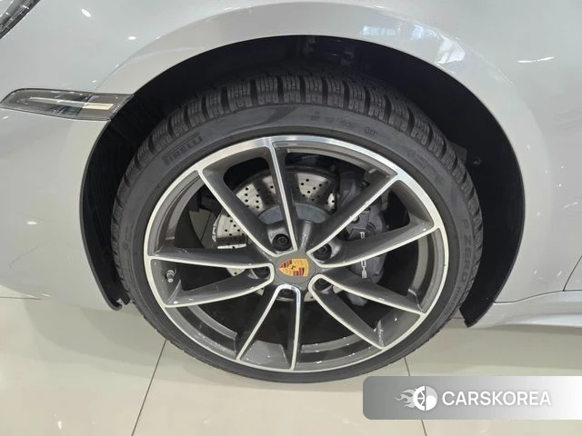 Porsche 911(992) id 3896654 из Кореи 15