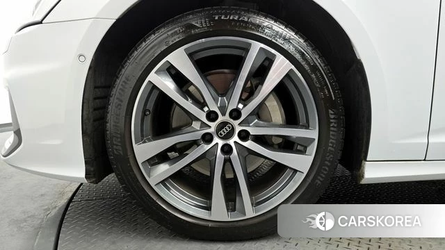 Audi A6 (C8) id 3865296 из Кореи 16