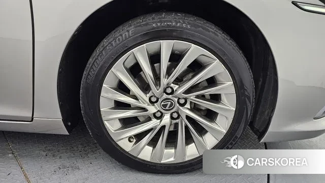 Lexus ES300h 7th generation id 3593277 из Кореи 15