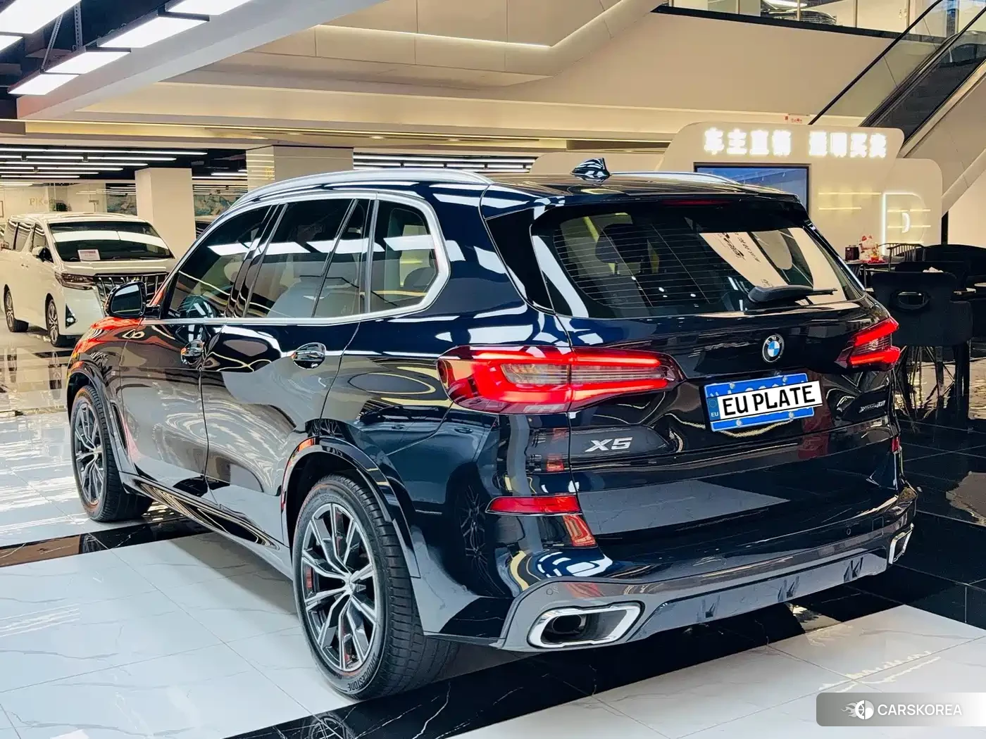 BMW X5 id 4679969 из Китая 18