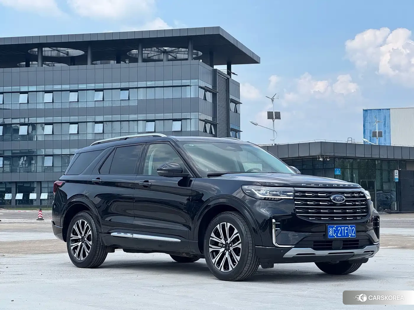 Ford Explorer 2025 Черный из Китая, фото 5