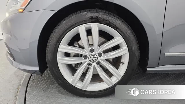 Volkswagen The New Passat id 3713957 из Кореи 15